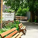 Palace Ξενοδοχείο 2*